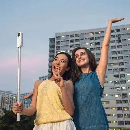 INSTA360 PERCHE À SELFIE STICK INVISIBLE 114cm Blanc