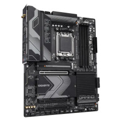 Gigabyte X670 GAMING X AX V2